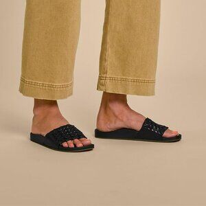 Olukai Kamola Slides - New in Box